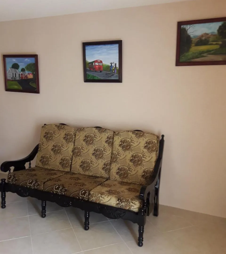 Manderley Villas سانت فيليب